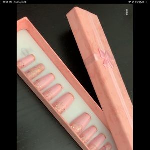 Custom Designed Press-on Nails